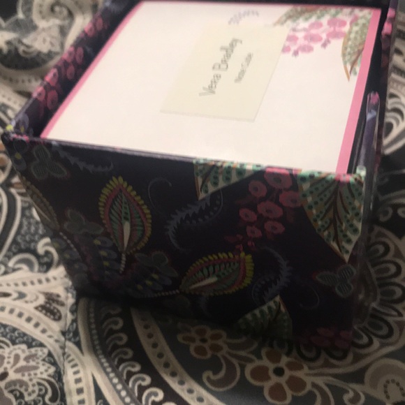 SOLD!!Vera Bradley Note cubes. Brand New! - Picture 3 of 3